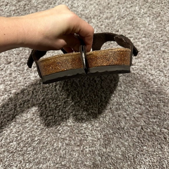 Birkenstock Gizeh Oiled Leather Olive color Sandals , size 36 EU , 5-5.5 US - Picture 6 of 12